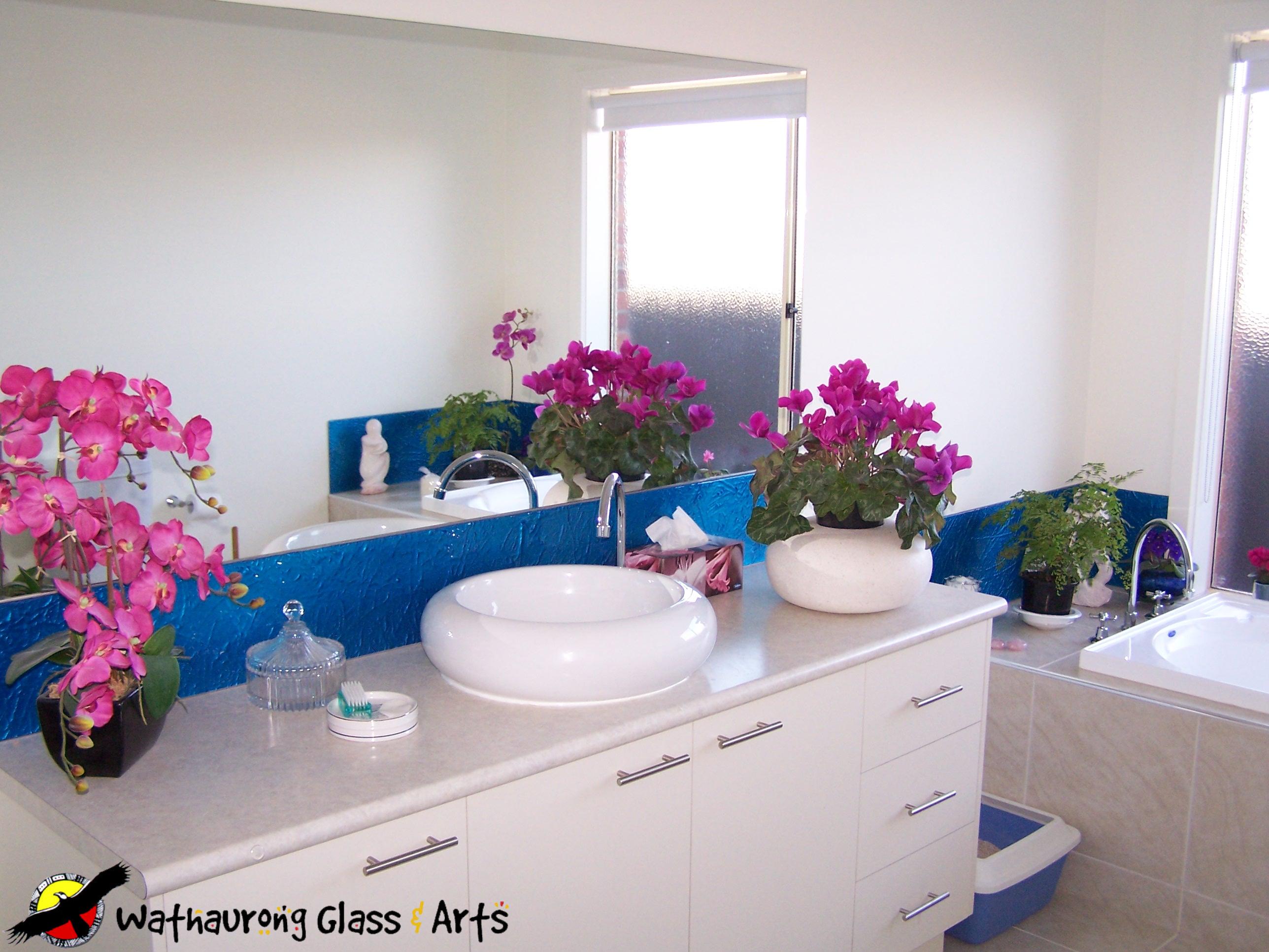 Bathroom Splashbacks | Shower Screens - Wathaurong Glass
